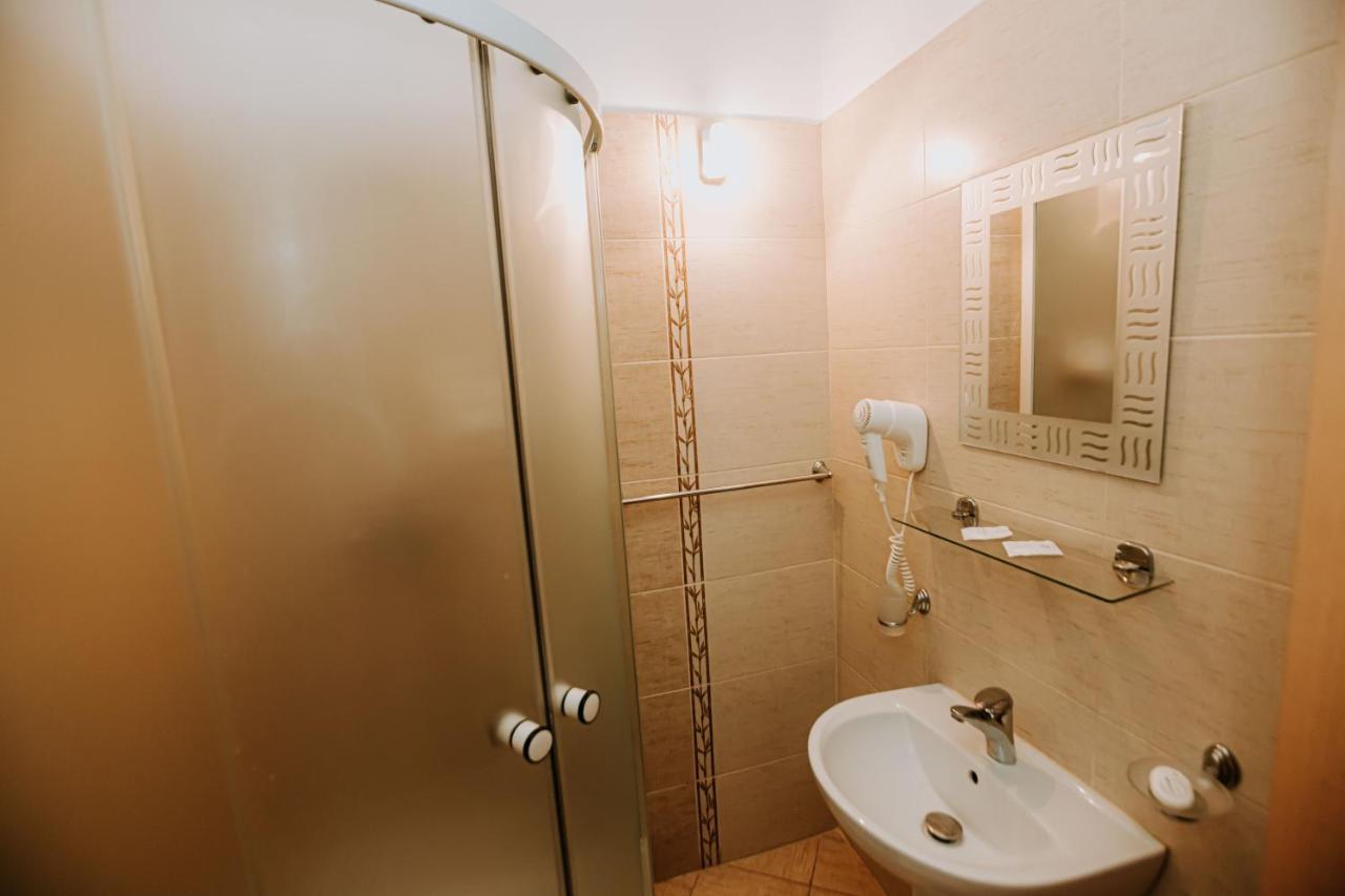 Guest House Lacul Linistit Moneasa Exterior foto